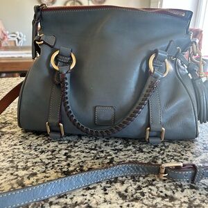 listing-status-banner